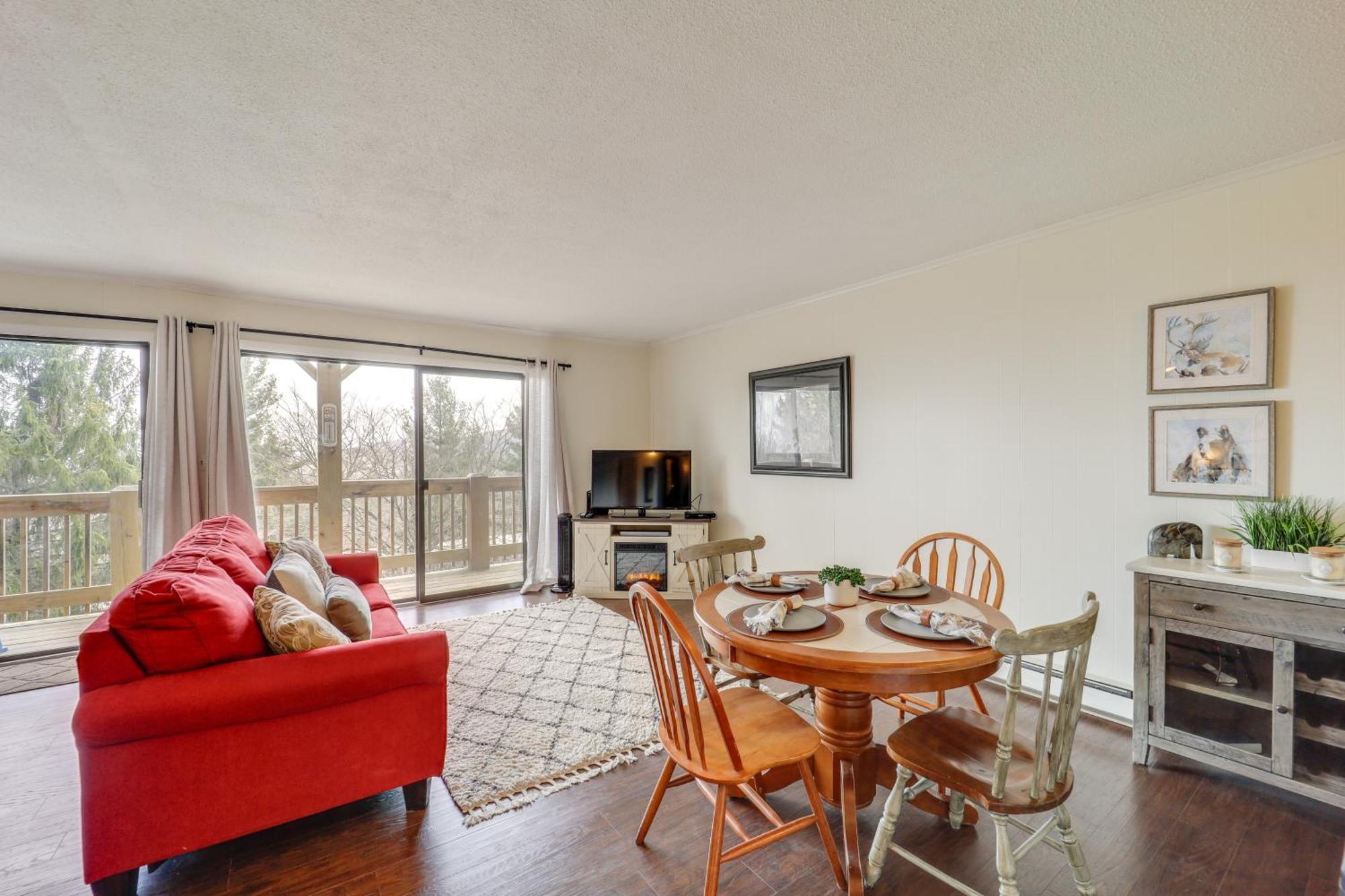 Beech Mountain Studio With Balcony Less Than 1 Mi To Skiing! エクステリア 写真