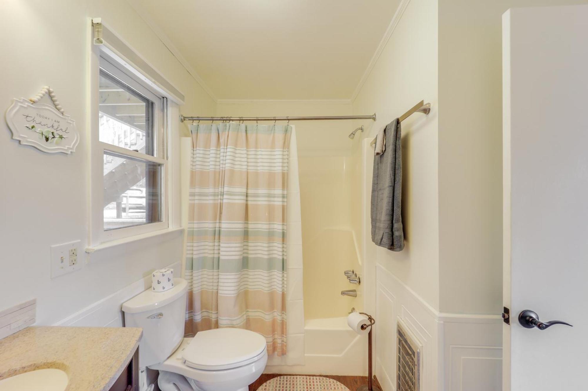Beech Mountain Studio With Balcony Less Than 1 Mi To Skiing! エクステリア 写真