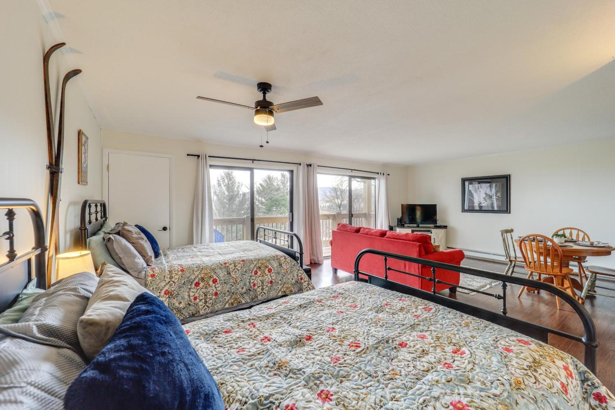 Beech Mountain Studio With Balcony Less Than 1 Mi To Skiing! エクステリア 写真