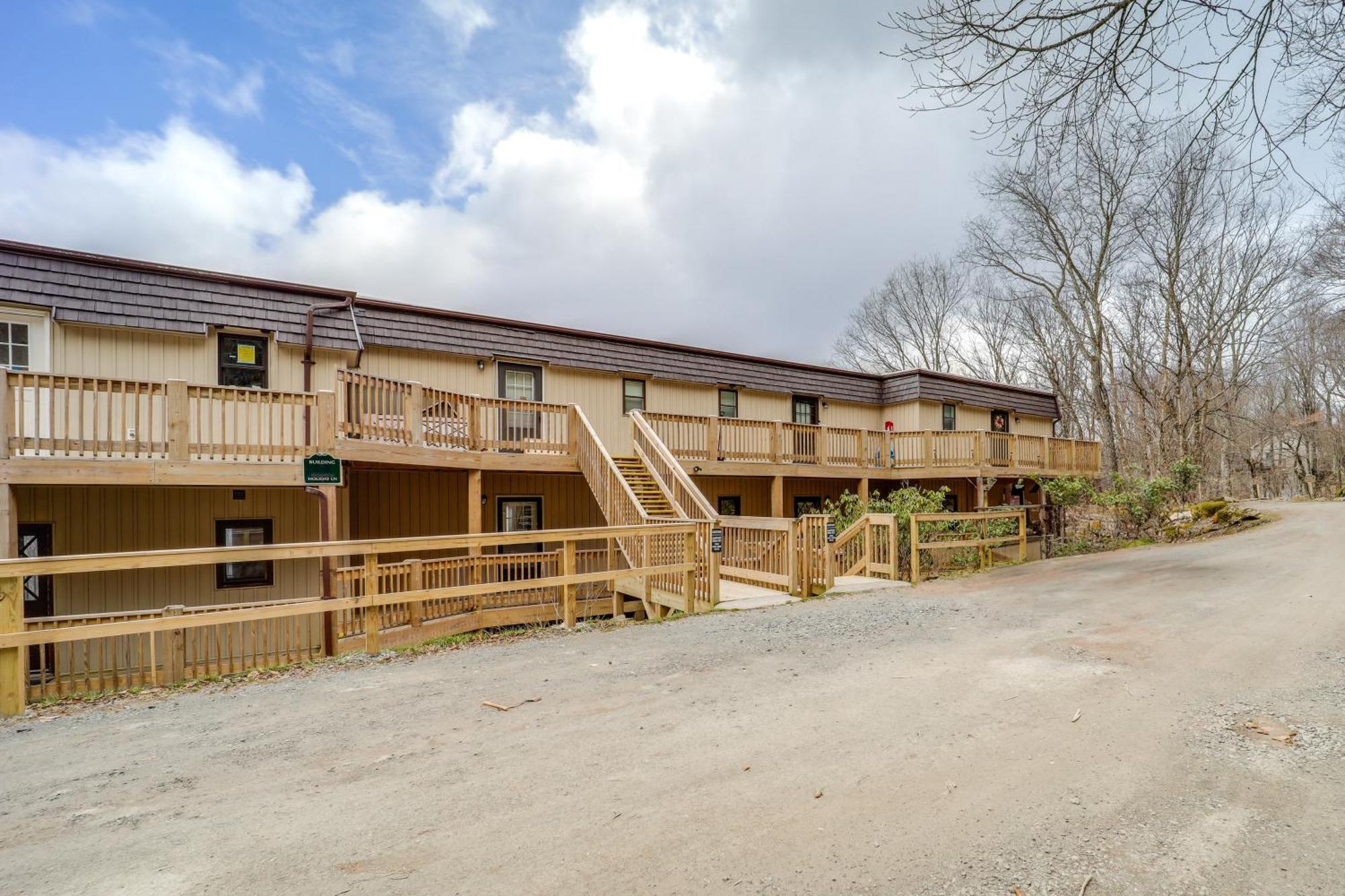 Beech Mountain Studio With Balcony Less Than 1 Mi To Skiing! エクステリア 写真